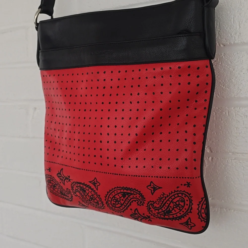 Coach 55961 Bandana Print Red/Black